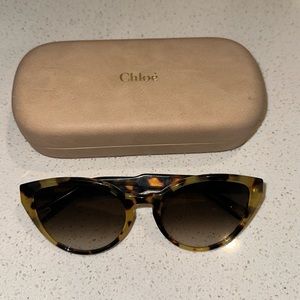 Chloe sunglasses like new with case